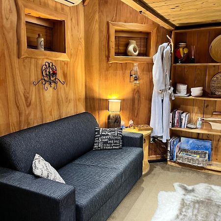 Tree House Lodge Bed & Breakfast Cheviot Exterior foto