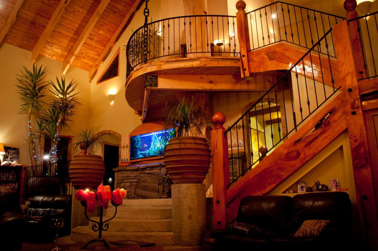 Tree House Lodge Bed & Breakfast Cheviot Exterior foto