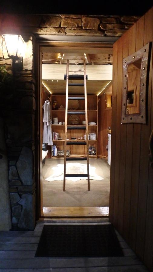 Tree House Lodge Bed & Breakfast Cheviot Exterior foto